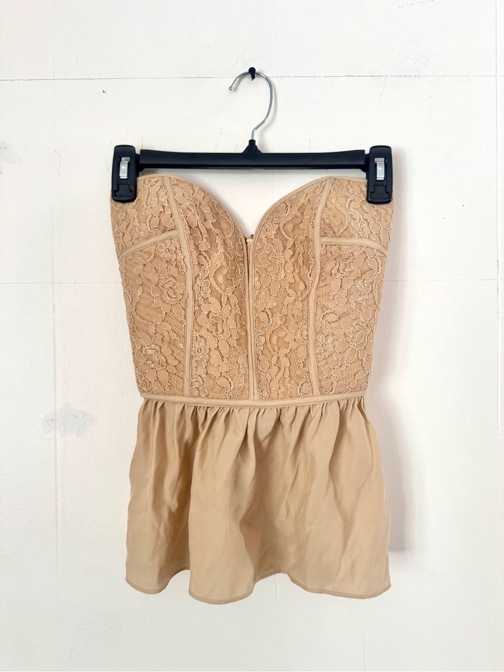 NWT Parker Strapless Lace Bustier Peplum Top in Nude